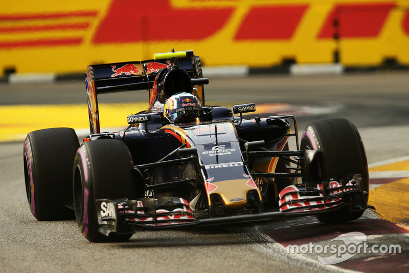 Carlos Sainz Jr., Scuderia Toro Rosso STR11