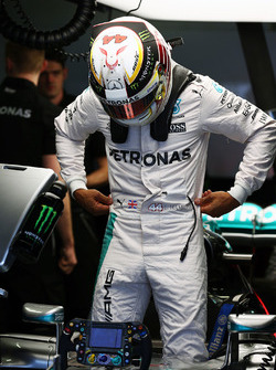 Льюис Хэмилтон, Mercedes AMG F1 Team W07