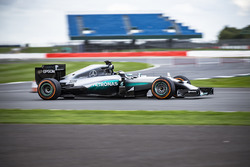 MotoGP-Champion Jorge Lorenzo im Mercedes AMG F1 W05