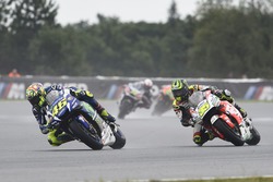 Валентино Россі, Yamaha Factory Racing, Кел Кратчлоу, Team LCR Honda