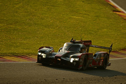 #8 Audi Sport Team Joest Audi R18 e-tron quattro: Лукас ді Грассі, Лойк Дюваль та Олівер Джарвіс