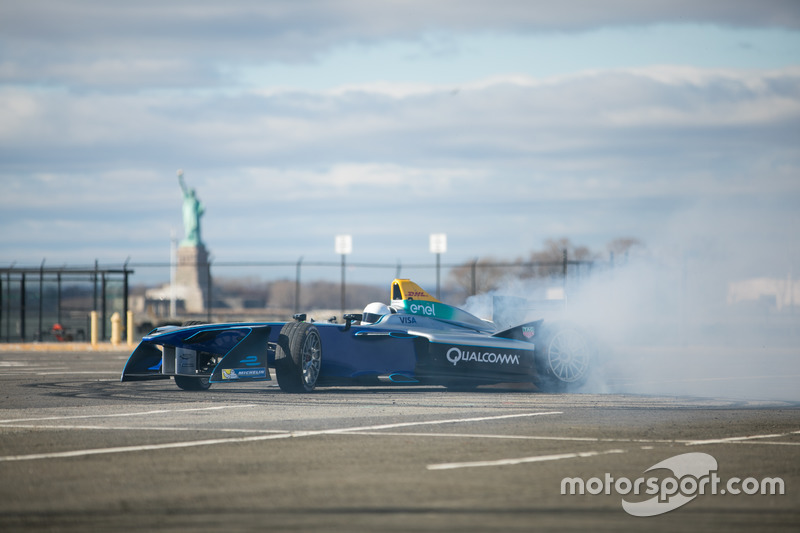 Victor Cruz en el SPARK Renault SRT_01E