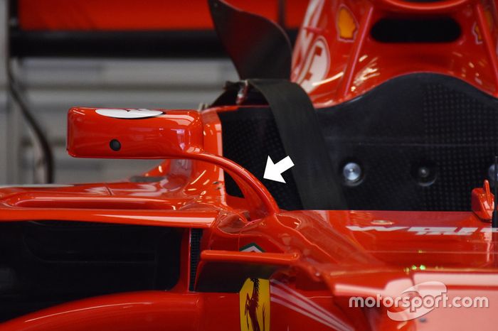 Suporte dos retrovisores da Ferrari SF70H