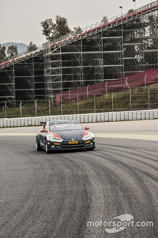 El Tesla Model S P85+ en Montmeló 