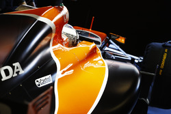 Fernando Alonso, McLaren, dans son cockpit