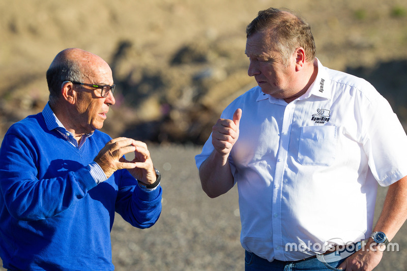 Carmelo Ezpeleta, CEO Dorna Sports és Timo Pohjola, KymiRing Project Manager