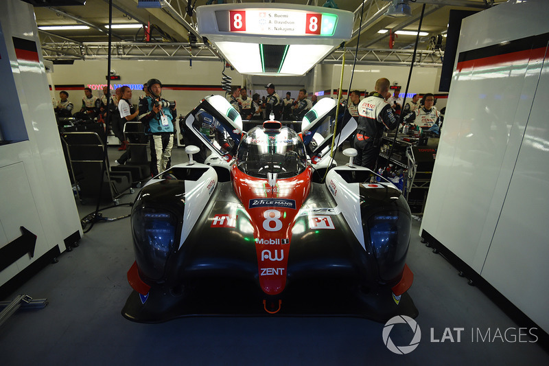 #8 Toyota Gazoo Racing Toyota TS050 Hybrid: Anthony Davidson, Sébastien Buemi, Kazuki Nakajima