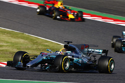 Lewis Hamilton, Mercedes AMG F1 W08, Valtteri Bottas, Mercedes AMG F1 W08, Max Verstappen, Red Bull