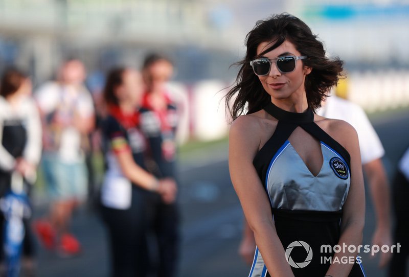 Grid girl
