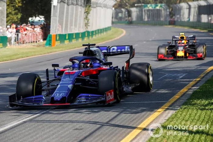 Daniil Kvyat, Toro Rosso STR14,  Pierre Gasly, Red Bull Racing RB15