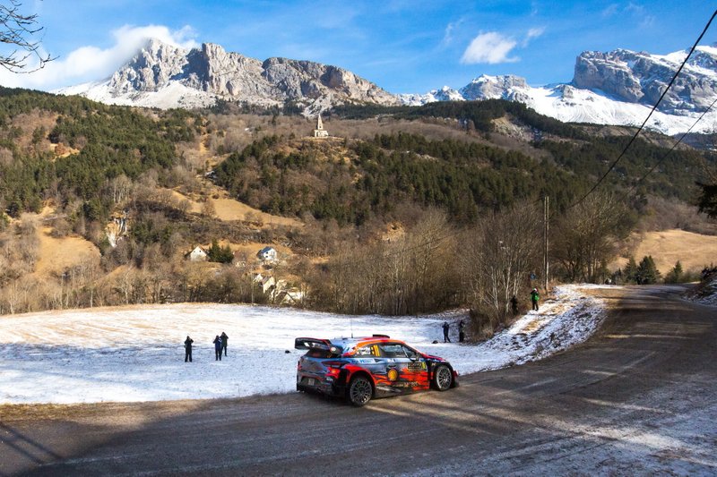 Thierry Neuville, Nicolas Gilsoul, Hyundai Motorsport Hyundai i20 Coupe WRC