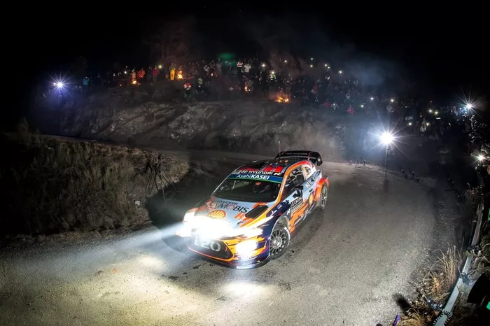Thierry Neuville, Nicolas Gilsoul, Hyundai Motorsport Hyundai i20 Coupe WRC