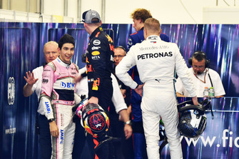 Max Verstappen, Red Bull Racing ed Esteban Ocon, Racing Point Force India, si affrontano nel post gara, dopo il loro incidente in pista