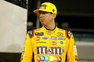 Kyle Busch, Joe Gibbs Racing, Toyota Camry M&M's