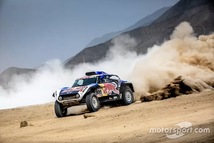 #300 X-Raid Mini JCW Team: Carlos Sainz, Lucas Cruz