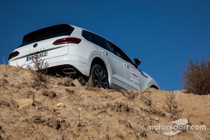 II Curso de Conducción y Nuevas Tecnologías BOSCH - Motor1.com España - Motorsport.com 