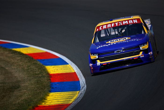Daniel Hemric, McAnally-Hilgemann Racing