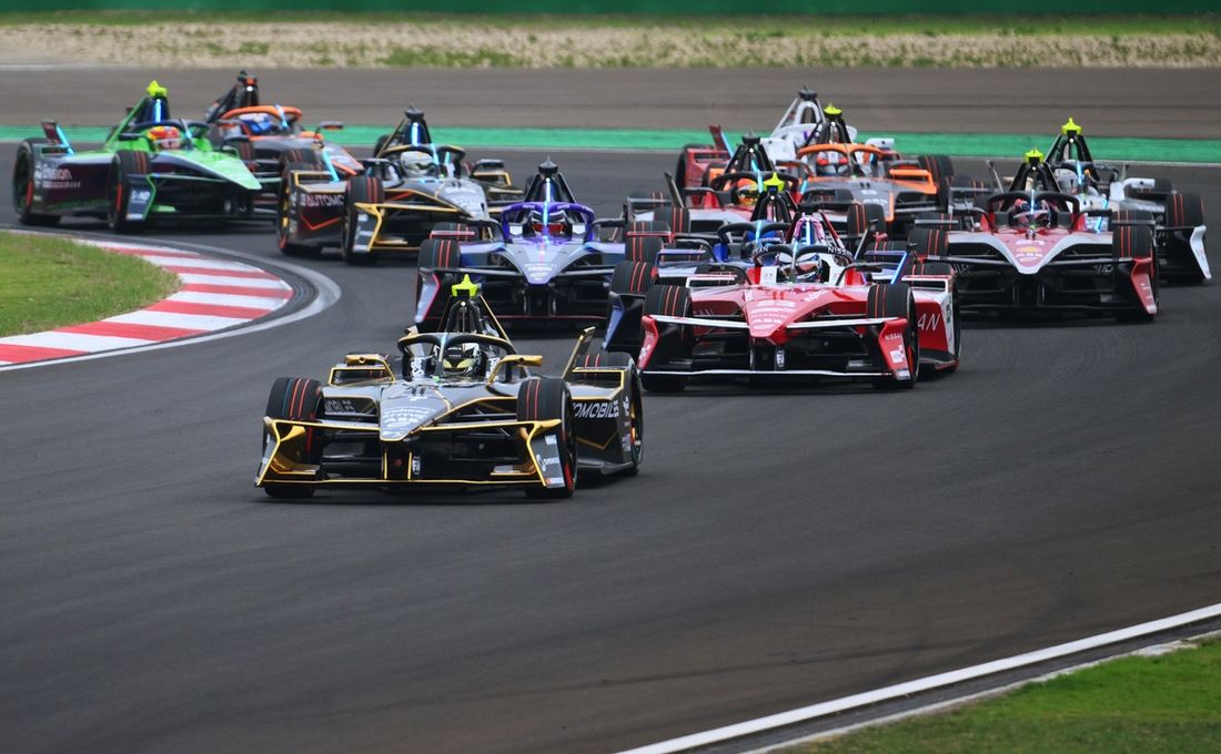 Maximilian Guenther, DS Penske, Oliver Rowland, Nissan Formula E Team, Pascal Wehrlein, TAG Heuer Porsche Formula E Team