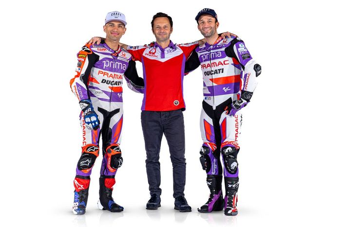 Johann Zarco, Jorge Martín, Gino Borsoi team manager, Pramac Racing
