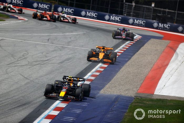 Sergio Pérez, Red Bull Racing RB20, Oscar Piastri, McLaren MCL38, Esteban Ocon, Alpine A524, Charles Leclerc, Ferrari SF-24, Nico Hulkenberg, Haas VF-24.