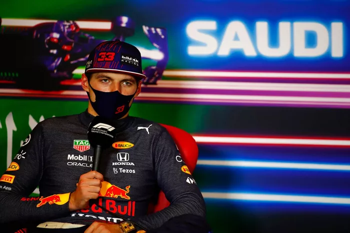 Max Verstappen, Red Bull Racing, 2ª posición, en rueda de prensa