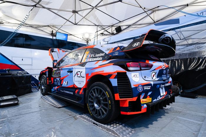 Pierre-Louis Loubet, Vincent Landais, Hyundai 2c Competition Hyundai i20 Coupe WRC