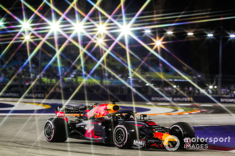 <img src="https://cdn-1.motorsport.com/static/custom/car-thumbs/F1_2018/TESTS/redbull.png" alt="" width="250" /> Red Bull
