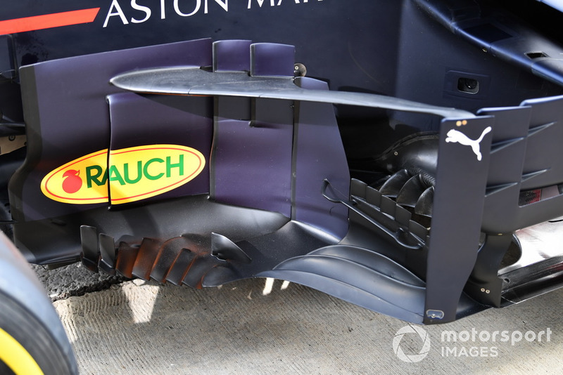 Red Bull Racing RB14 bargeboard detail