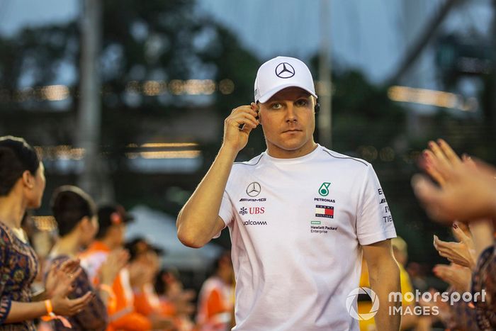 Valtteri Bottas, Mercedes AMG F1 en el desfile de pilotos