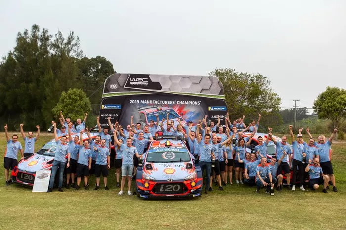 Celebración del campeonato de equipos de Hyundai Motorsport