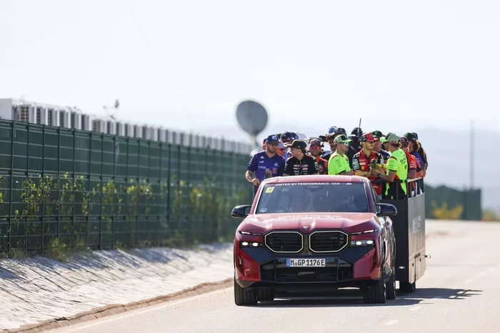 Riders' parade