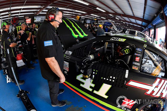 Tony Stewart and Kurt Busch, Stewart-Haas Racing Ford