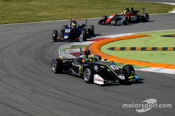 Lando Norris (foto), Joel Eriksson e Callum Ilott foram os vencedores da F3 europeia, em Monza.