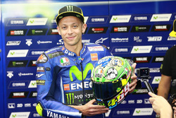 Valentino Rossi, Yamaha Factory Racing, mit neuem Helm