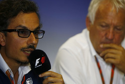 Laurent Mekies, FIA-Sicherheitschef, Charlie Whiting, FIA-Rennleiter