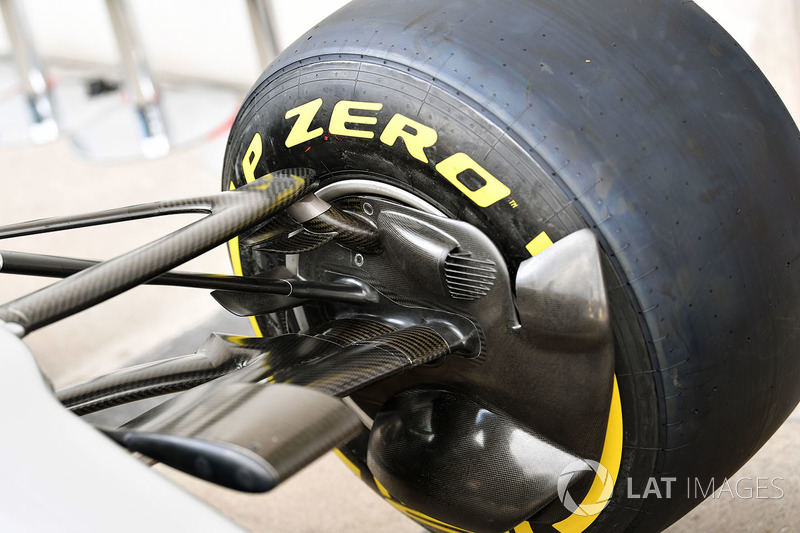 Детали передних тормозов Mercedes F1 W08