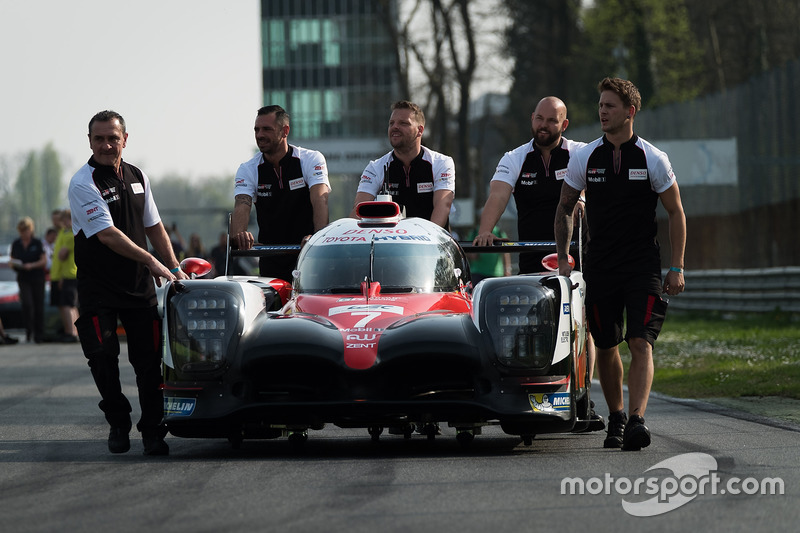 #7 Toyota Gazoo Racing, Toyota TS050 Hybrid: Mike Conway, Kamui Kobayashi, Yuji Kunimoto