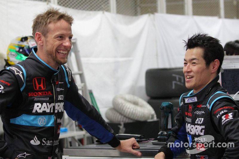 Jenson Button dan Naoki Yamamoto, Team Kunimitsu