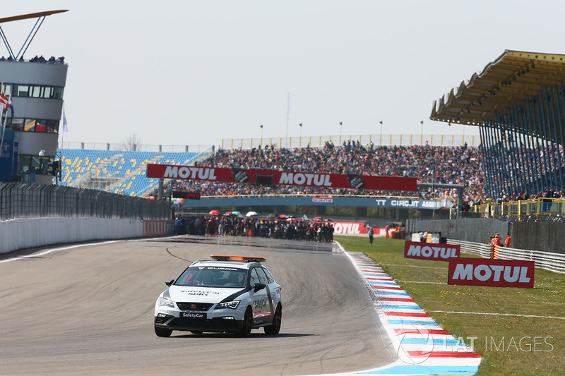 Safety car