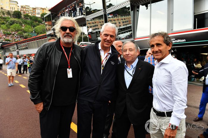 Flavio Briatore, Jerome Stoll, Director de Renault Sport F1, Jean Todt, Presidente de la FIA y Alain Prost, Asesor especial del equipo Renault Sport F1