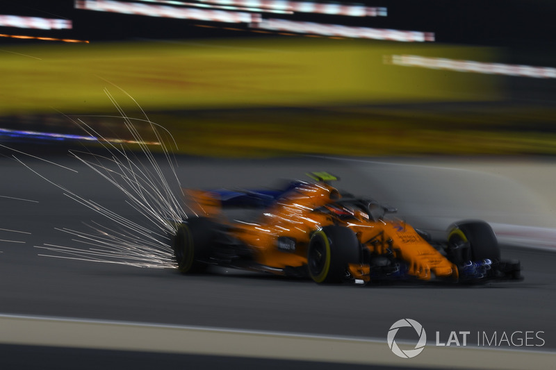 Стоффель Вандорн, McLaren MCL33, іскрить