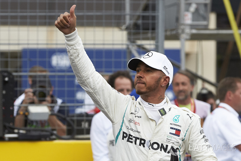 Lewis Hamilton, Mercedes AMG F1, celebrates pole