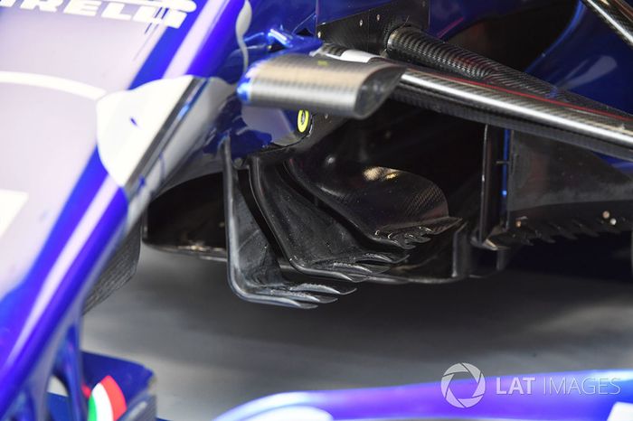 Detalle aerodinámico del Scuderia Toro Rosso STR13