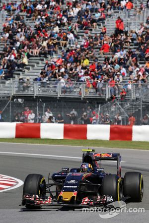 Carlos Sainz Jr., Scuderia Toro Rosso STR11