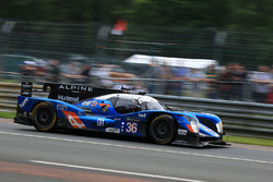#36 Signatech Alpine A460: Густаво Менезес, Ніколя Лап'єрр, Стефан Рішельмі