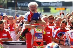 Winner Andrea Iannone, Ducati Team and Gigi Dall'Igna, Ducati Team General Manager