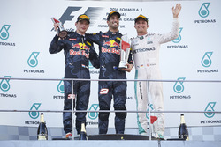 Podium: ganador, Daniel Ricciardo, Red Bull Racing, segundo, Max Verstappen, Red Bull Racing, tercer