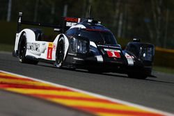 #1 Porsche Team Porsche 919 Hybrid: Timo Bernhard, Mark Webber, Brendon Hartley