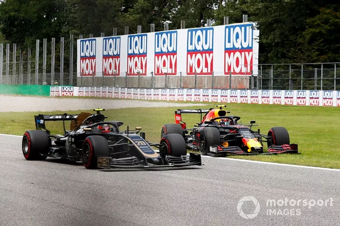 Kevin Magnussen, Haas VF-19 y Alex Albon, Red Bull Racing RB15

