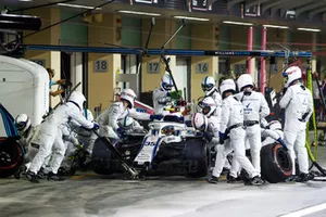 Sergey Sirotkin, Williams FW41, maakt een pitstop